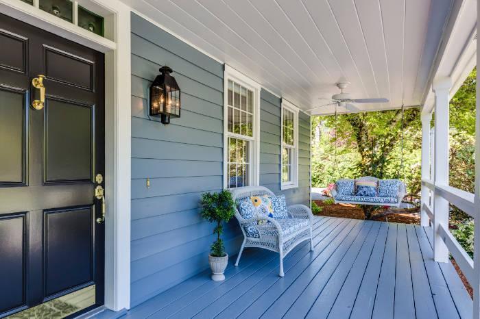 curb appeal-porch